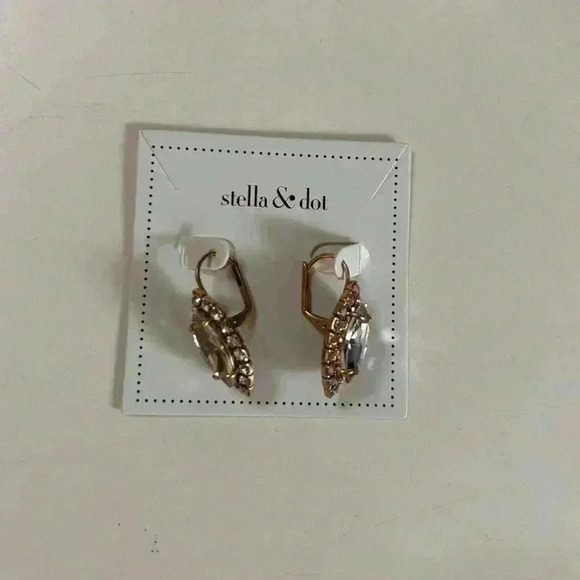 BNIB Stella and Dot Duchess Studs - Picture 8 of 11